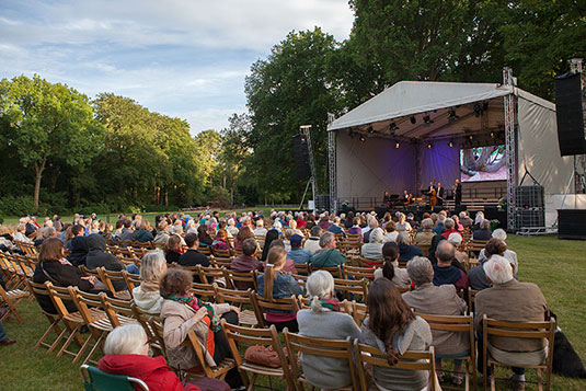 Kaffeehaus-Orchester beim Openair im Bremer Bürgerpark Kaffeehaus-Orchester beim Openair im Bremer Bürgerpark