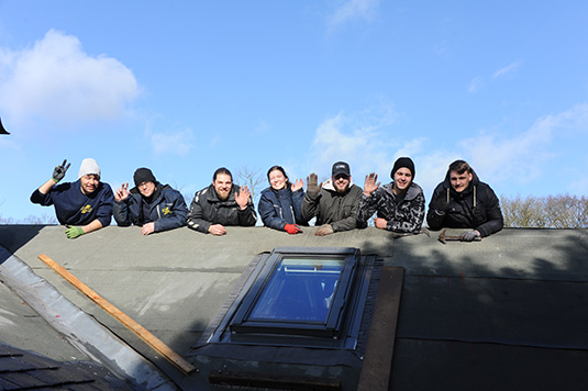 Das Team der Dachdecker Das Team der Dachdecker