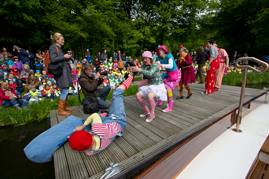 Klinikclowns und Kinder im Bürgerpark Klinikclowns und Kinder im Bürgerpark
